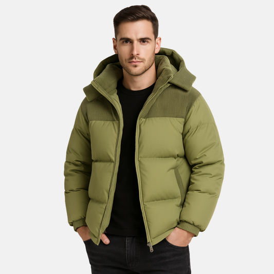 Thick Winter Jacket with Hood – Comfort and Protection Against the Cold